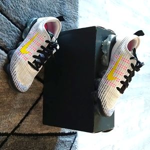 Nike air vapormax fk 3 "WHITE DYNAMIC YELLOW"